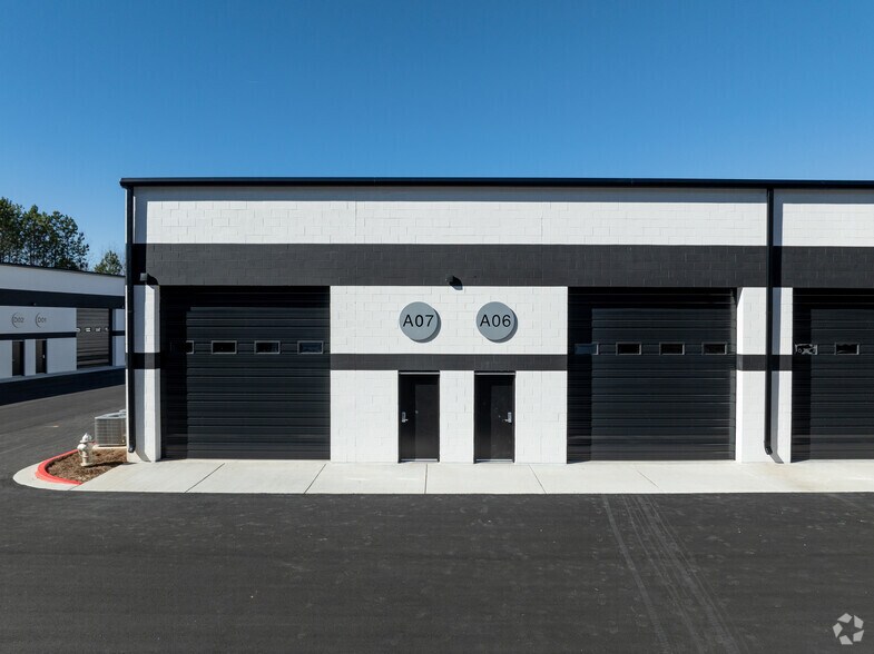 Pre-Leased Investment Units Alpharetta portefeuille de 4 biens à vendre sur LoopNet.fr - Photo de l’immeuble – Image 2 sur 10