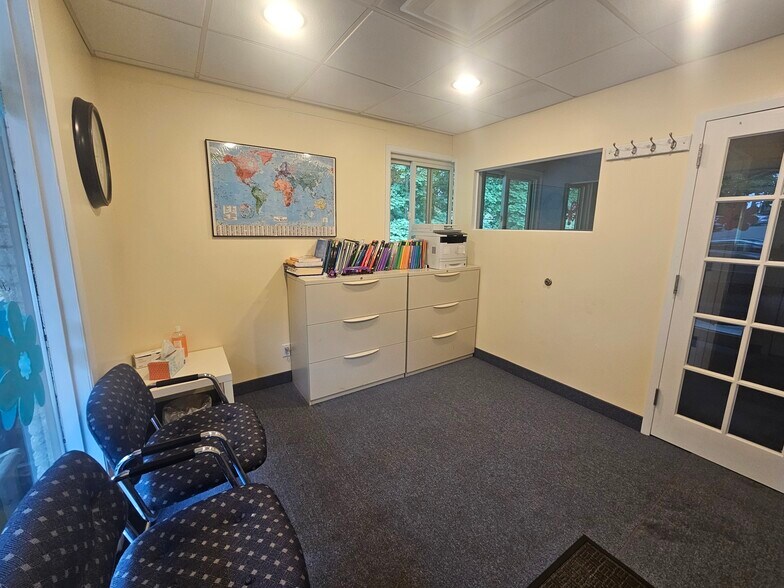 124 Main St, Huntington, NY à louer - Photo de l’immeuble – Image 3 sur 18