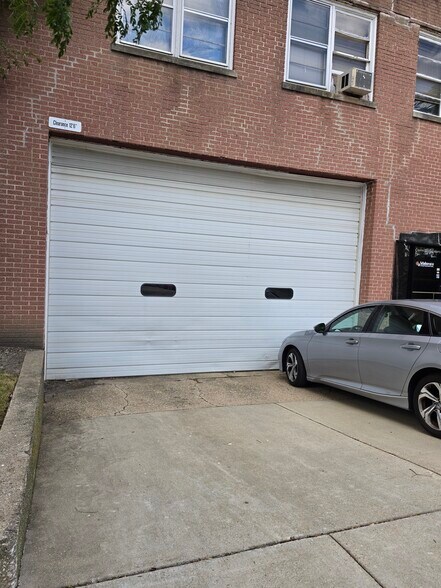 8040 Ridgeway Ave, Skokie, IL à vendre - Photo de l’immeuble – Image 3 sur 13