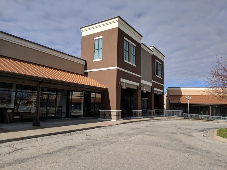 1402-1498 W Old Highway 40, Odessa, MO à louer - Photo de l’immeuble – Image 3 sur 5