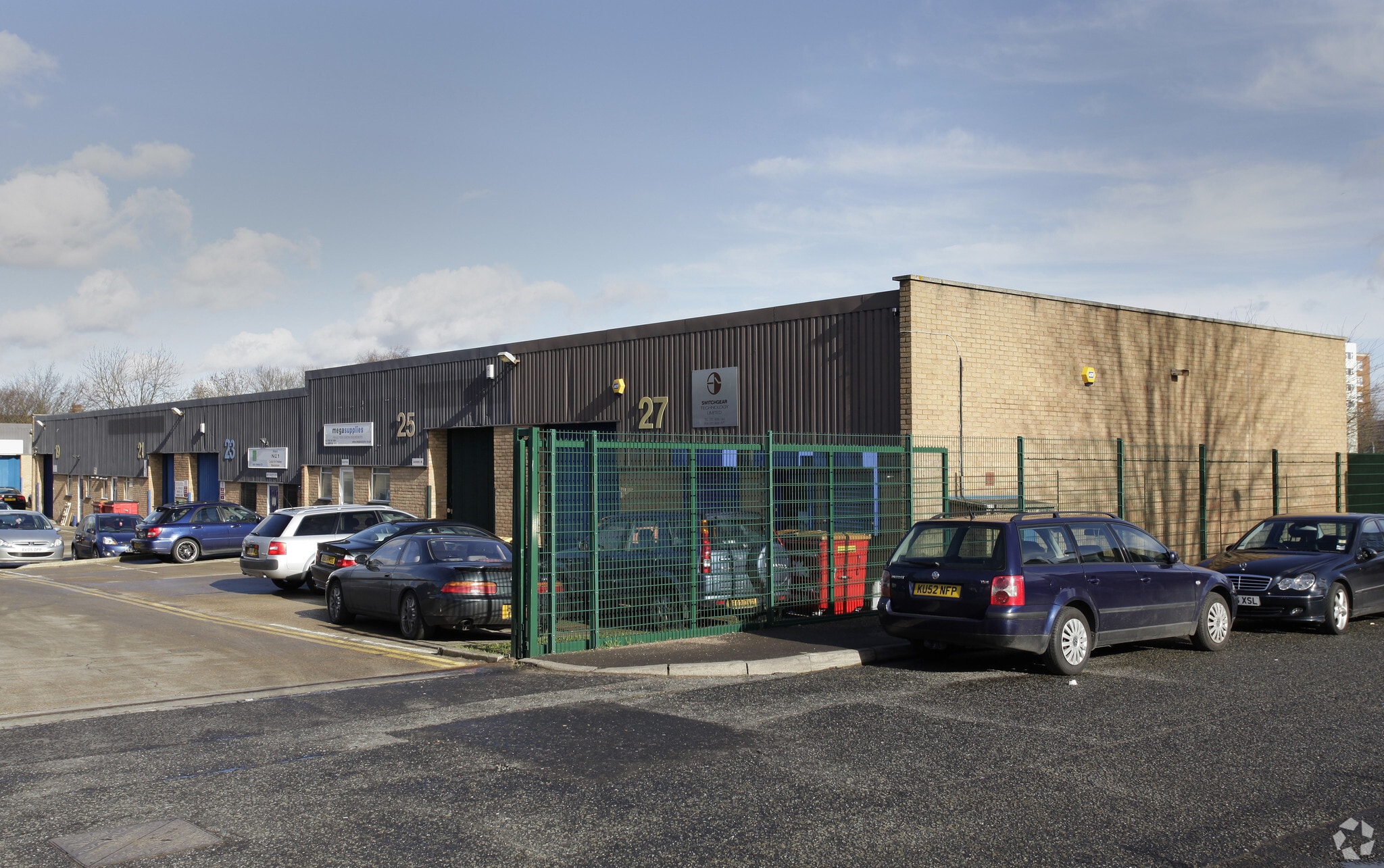 19-27 Horatius Way, Croydon à louer Photo principale– Image 1 sur 8