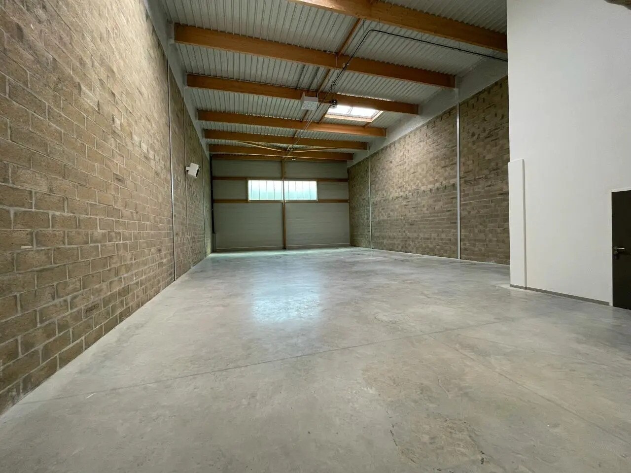 Local d’activités dans Coupvray à louer Photo de l’immeuble– Image 1 sur 22