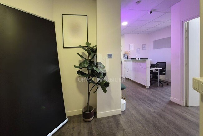 Plus de détails pour Bureau à louer