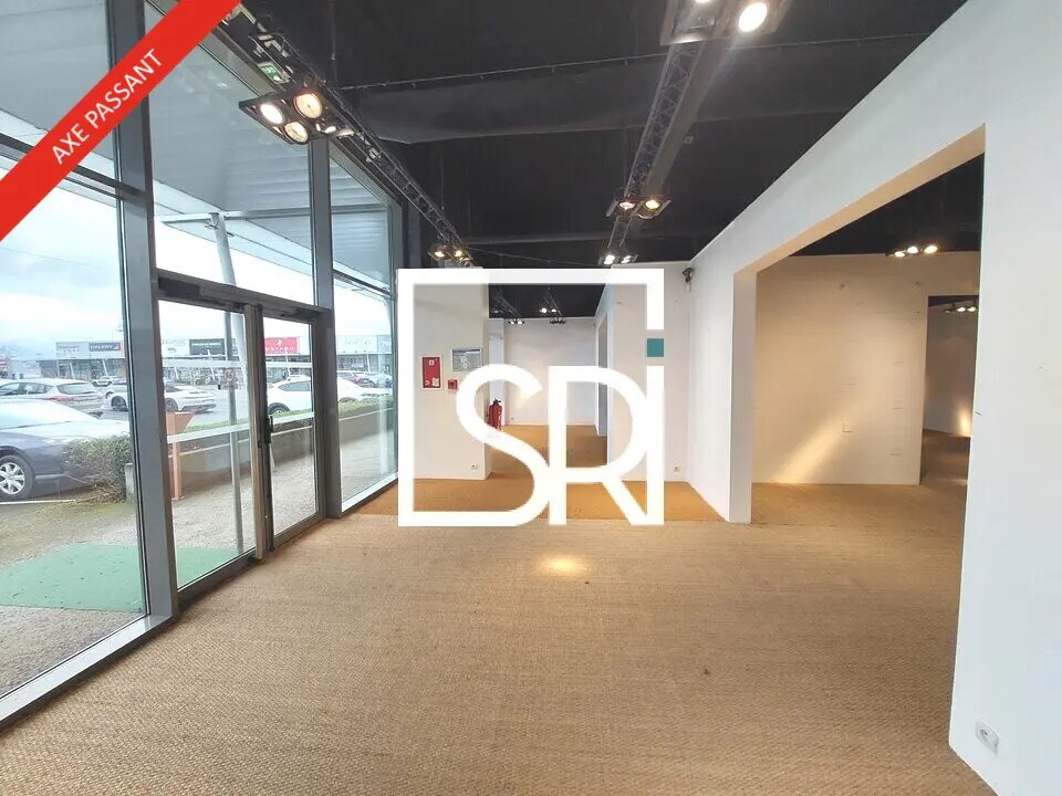 Local commercial dans Aubière à louer Photo principale– Image 1 sur 13