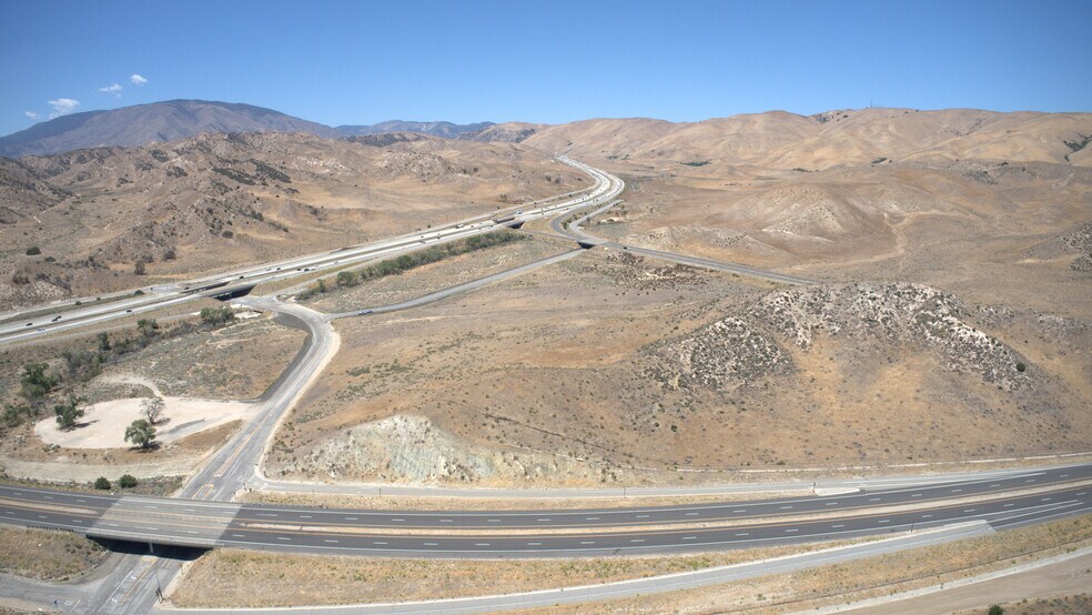 I-5, Gorman, CA à vendre - Photo de l’immeuble – Image 3 sur 7