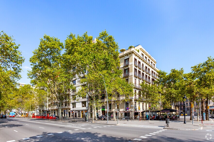 Gran Vía de les Corts Catalanes, 594, Barcelone, Barcelona à louer - Photo de l’immeuble – Image 2 sur 4
