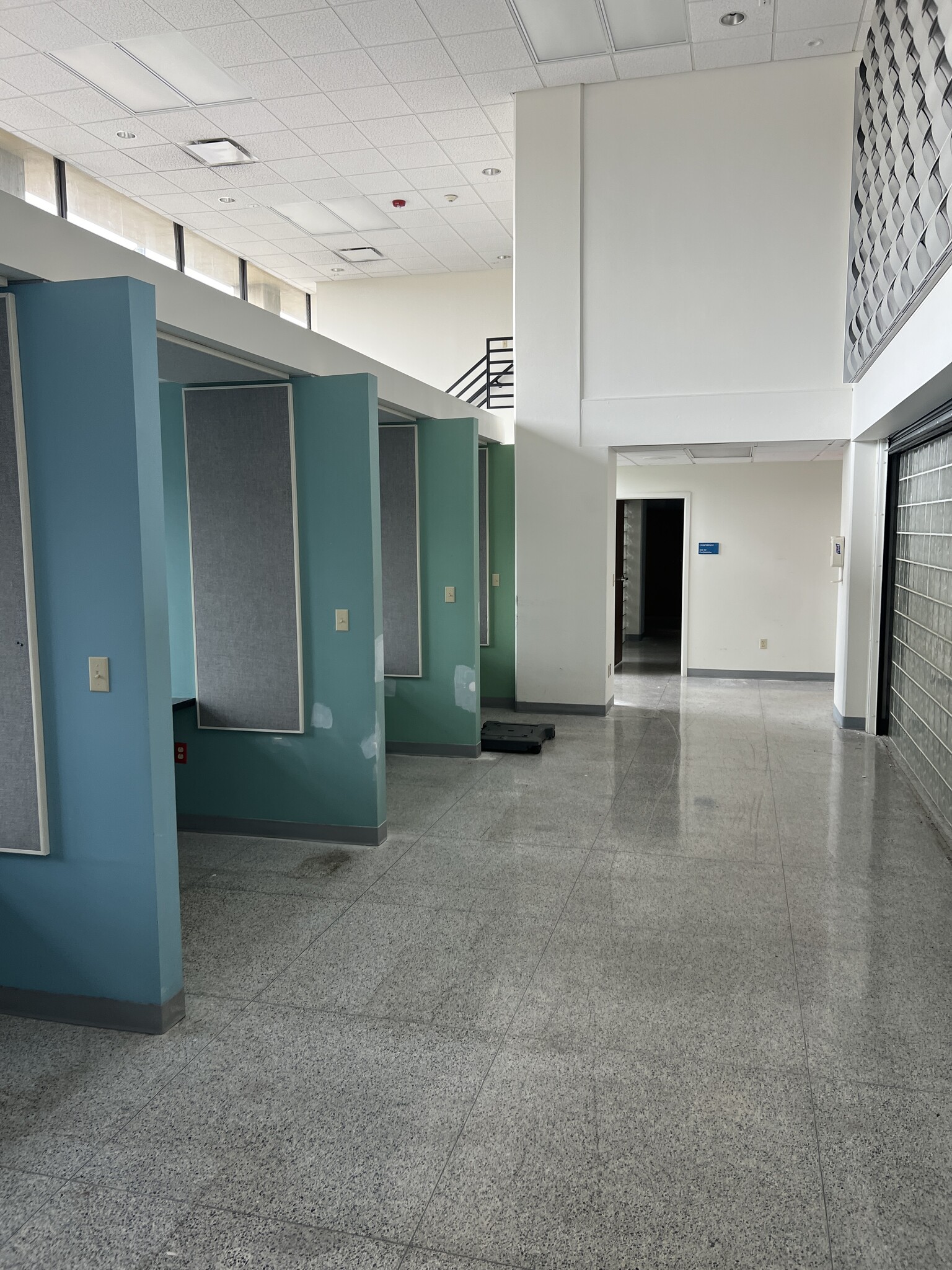 3308 Tulane Ave, New Orleans, LA à louer Photo de l’immeuble– Image 1 sur 4