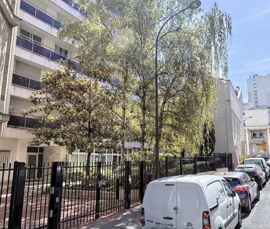 7 Rue Nicolas Roret, Paris à louer Photo de l’immeuble– Image 1 sur 7