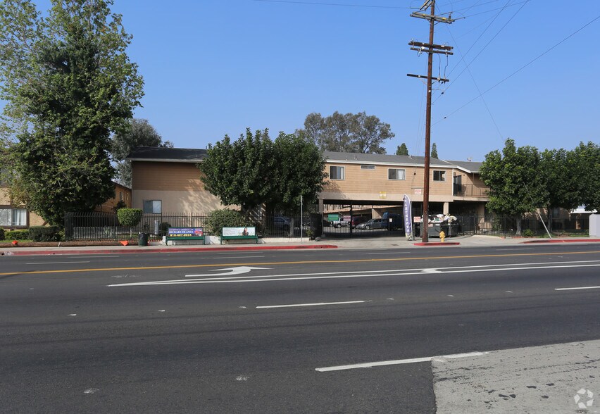 7505-7507 Woodman Ave, Van Nuys, CA à vendre - Photo de l’immeuble – Image 3 sur 15