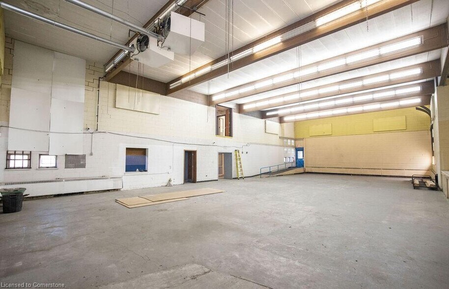 337 Gage Av N, Hamilton, ON à vendre - Photo intérieure – Image 2 sur 6