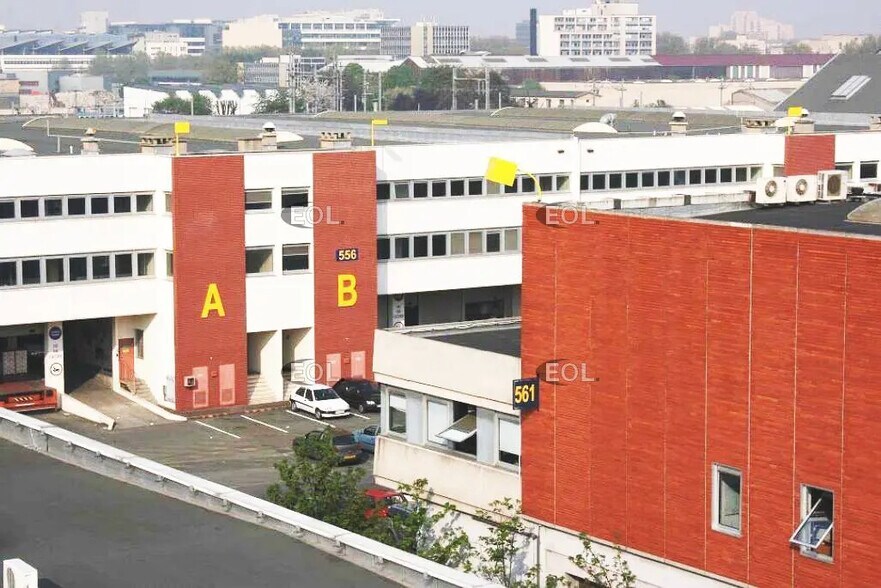 Bureau dans Saint-Ouen-sur-Seine à louer - Photo de l’immeuble – Image 3 sur 6