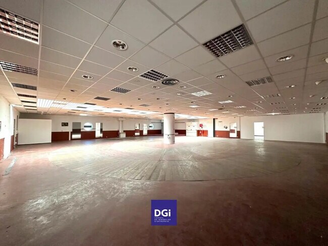 Plus de détails pour Local commercial à louer