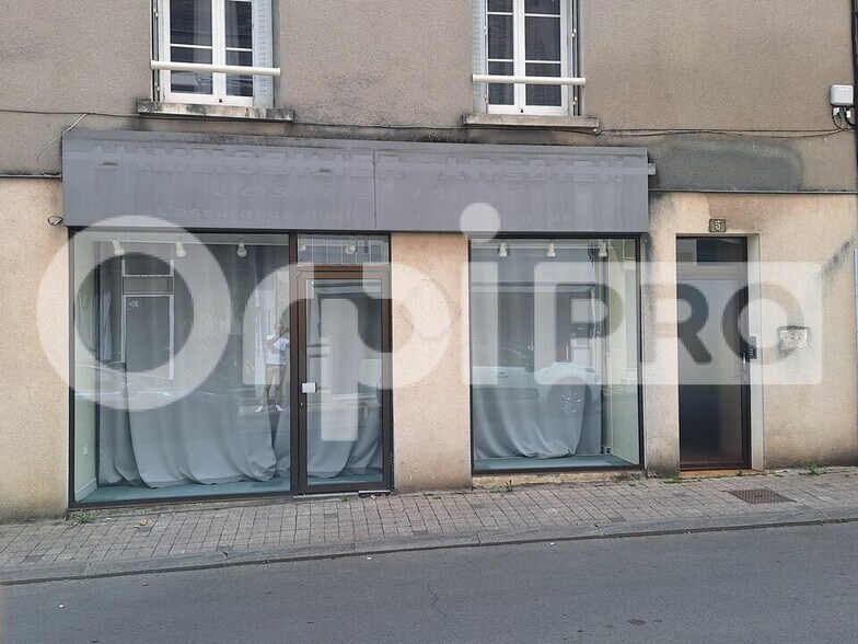 Local commercial dans Saint-Yrieix-la-Perche à louer - Photo de l’immeuble – Image 1 sur 5