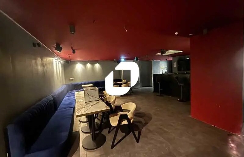 Local commercial dans Paris à louer - Photo intérieure – Image 2 sur 3