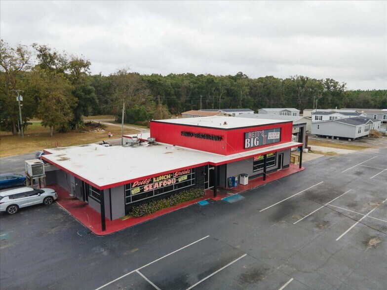 2525 Young Blvd N, Chiefland, FL à vendre - Photo de l’immeuble – Image 2 sur 5