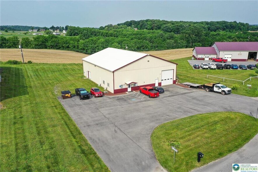 2956 Betz Ct, Orefield, PA à vendre - Photo de l’immeuble – Image 2 sur 18