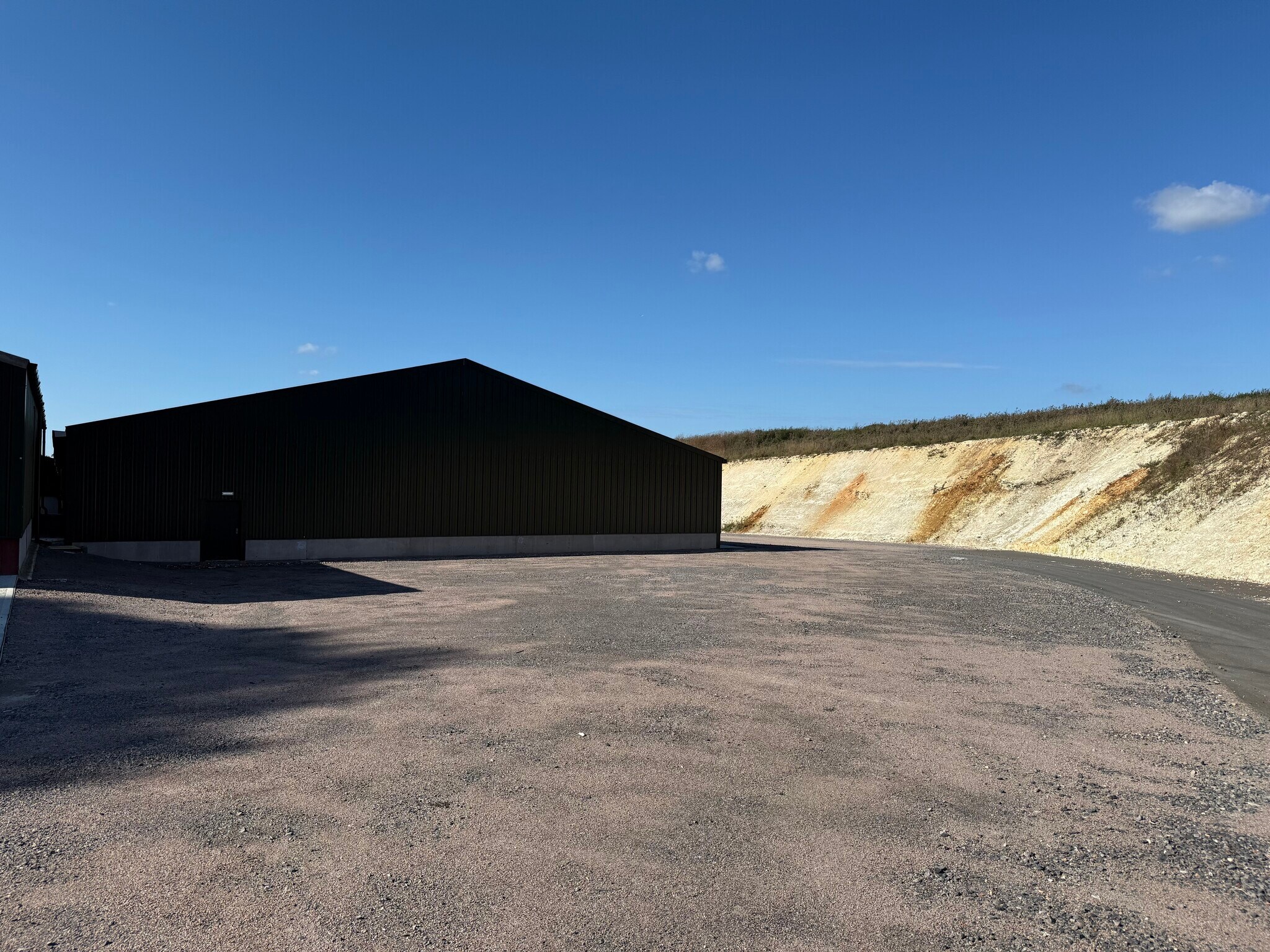 Yard 5A Church Farm, Lasham, Alton Road, Lasham à louer Photo principale– Image 1 sur 4