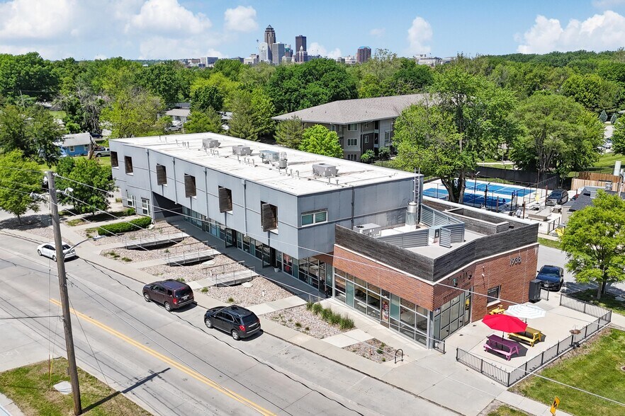 1938 SE 6th St, Des Moines, IA à louer - Photo de l’immeuble – Image 1 sur 3