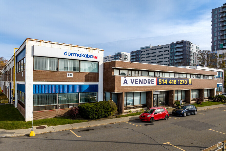 7301 Boul Décarie, Montréal, QC à louer - Photo principale – Image 1 sur 28