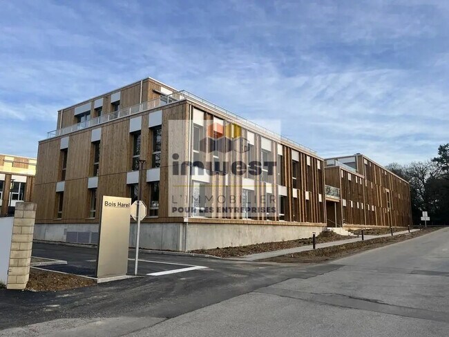 Plus de détails pour Bureau à louer