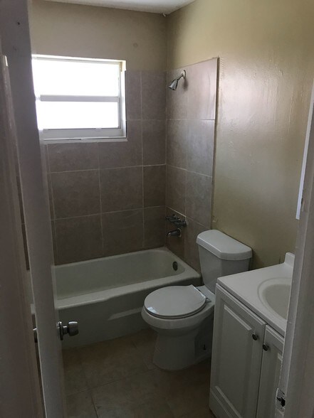 632 SW 16th Ave, Fort Lauderdale, FL à vendre - Autre – Image 2 sur 11