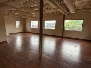 251 Carroll St, Fort Worth, TX à vendre Photo intérieure– Image 2 sur 2