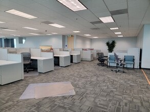 3110 E Guasti Rd, Ontario, CA à louer Photo intérieure– Image 2 sur 5