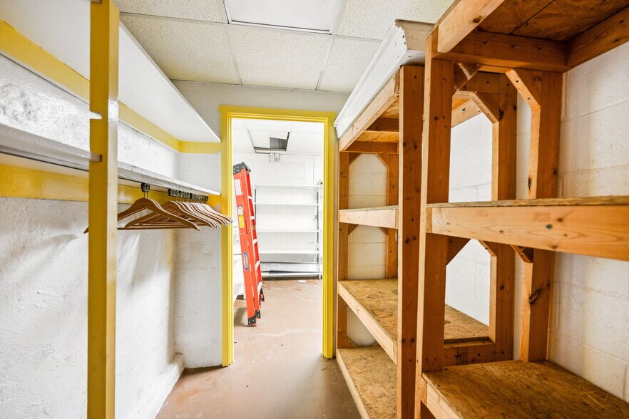 1620 Vine St, Cincinnati, OH à vendre - Photo de l’immeuble – Image 3 sur 5