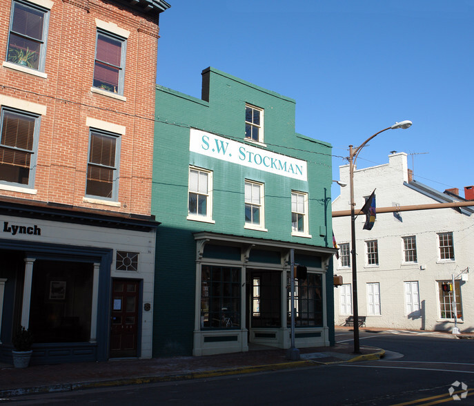 1 S King St, Leesburg, VA à louer - Photo de l’immeuble – Image 3 sur 4