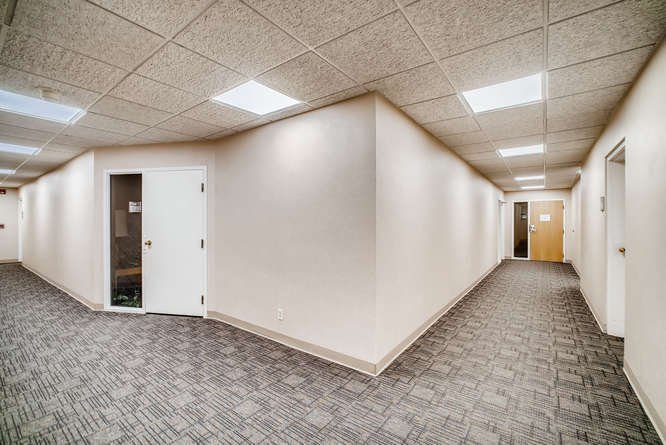 7010 Broadway, Denver, CO à louer - Photo intérieure – Image 3 sur 5