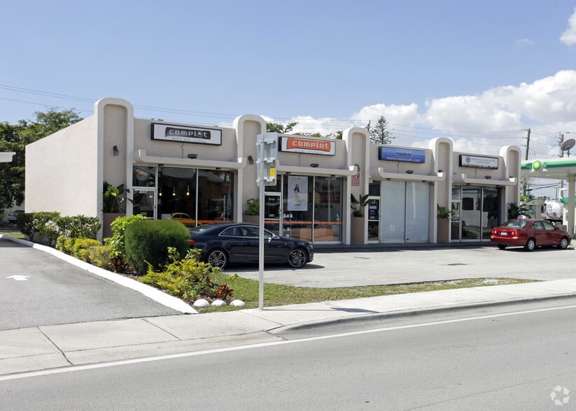 1940-1946 NE 123rd St, North Miami, FL à louer - Photo de l’immeuble – Image 2 sur 3
