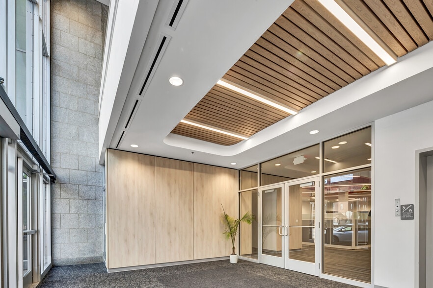 717 W St Germain St, Saint Cloud, MN à louer - Photo intérieure – Image 2 sur 75