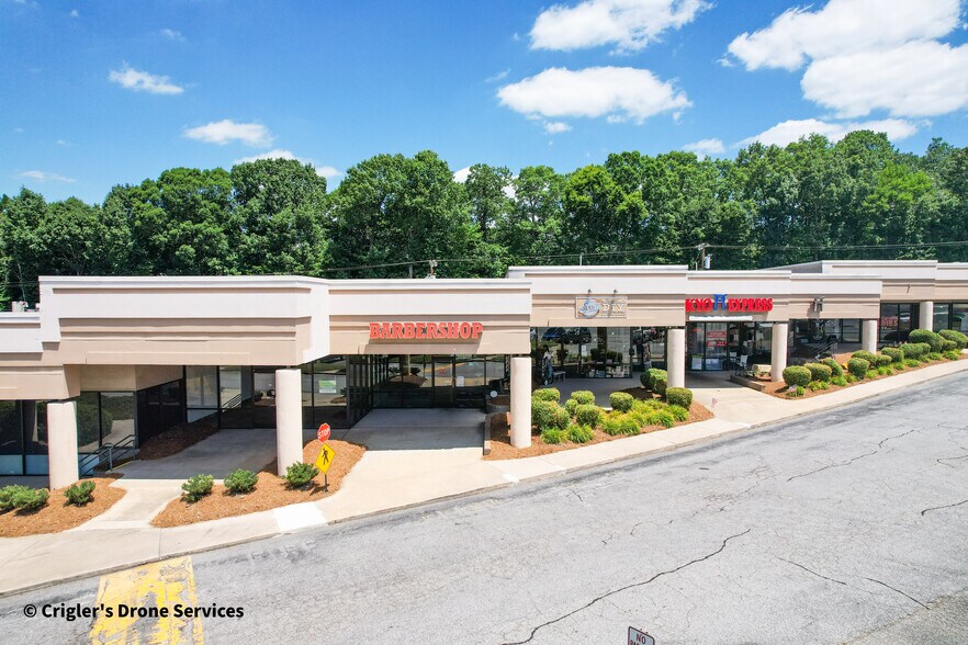 3716-3728 Battleground Ave, Greensboro, NC à louer - Photo de l’immeuble – Image 2 sur 18
