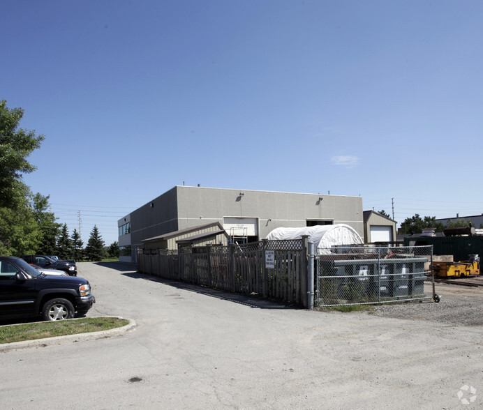 135 Commercial Rd, Caledon, ON à vendre - Photo de l’immeuble – Image 2 sur 2