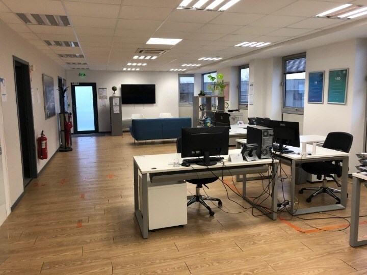 Bureau dans Saint-Avertin à louer - Photo intérieure – Image 2 sur 10