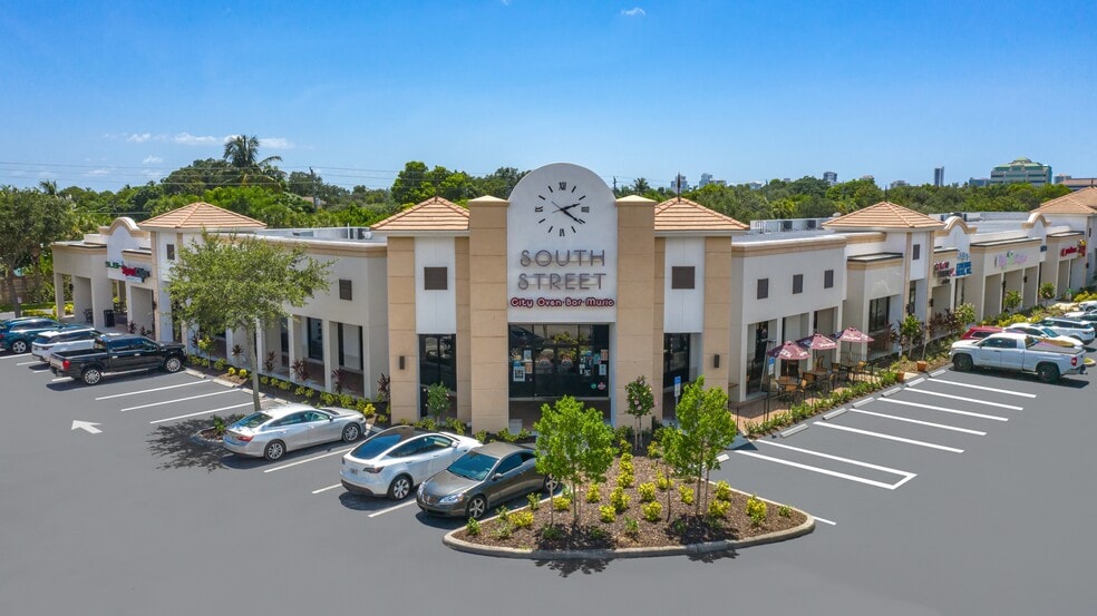 1410 Pine Ridge Rd, Naples, FL à louer - Photo de l’immeuble – Image 1 sur 3