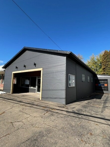 3406 W Lake Rd, Erie, PA à louer - Photo de l’immeuble – Image 2 sur 3