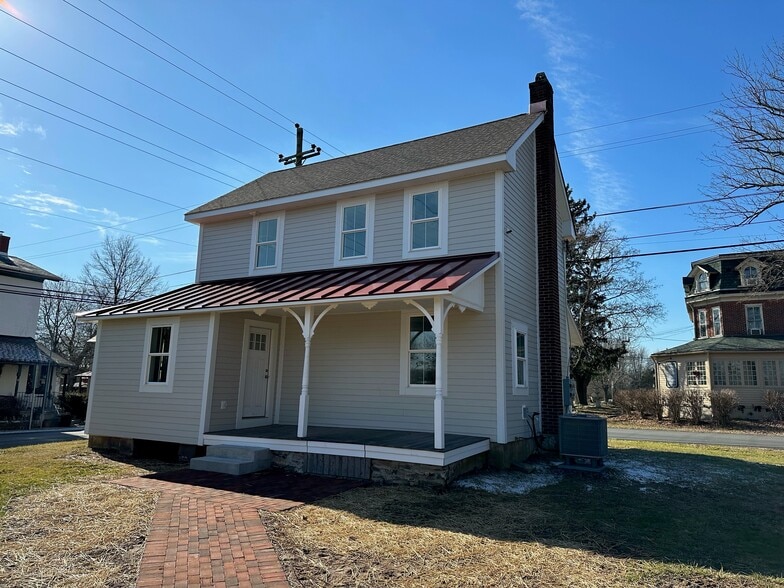 2 Dark Hollow Rd, Pipersville, PA à louer - Photo de l’immeuble – Image 3 sur 15
