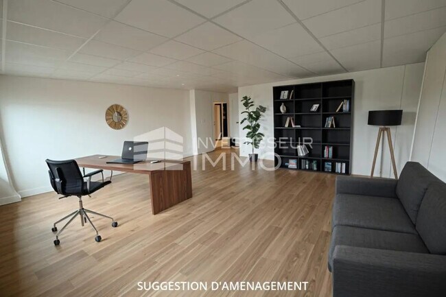 Plus de détails pour Bureau à louer