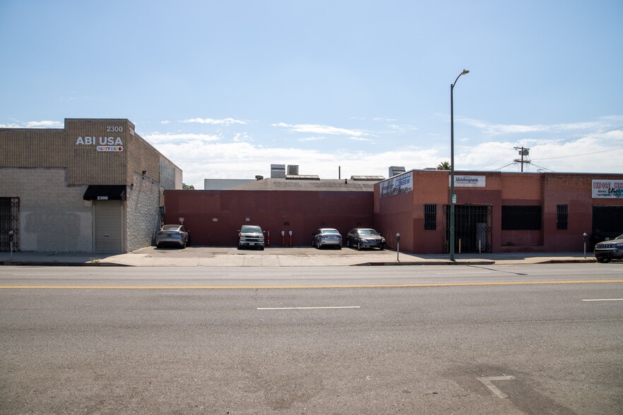 2300 S Hill St, Los Angeles, CA à vendre - Photo de l’immeuble – Image 3 sur 11