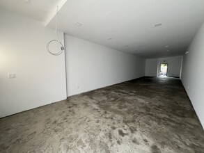1225-1235 Grundy Ave, Holbrook, NY à louer Photo de l’immeuble– Image 1 sur 3