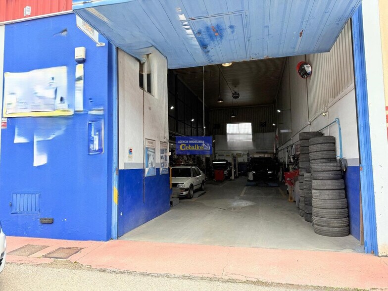 Industriel/Logistique dans Guadalajara, Guadalajara à vendre - Photo de l’immeuble – Image 1 sur 1