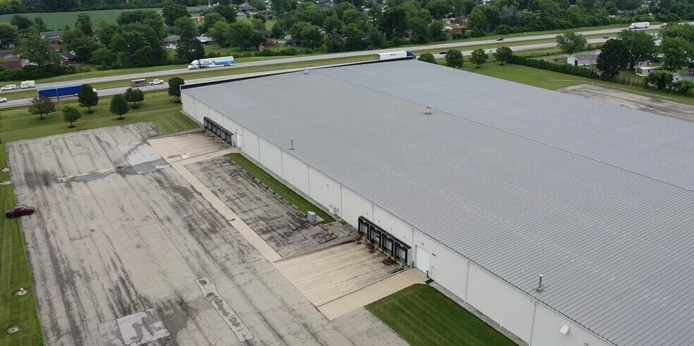 990 N Vandemark Rd, Sidney, OH à louer - Photo de l’immeuble – Image 2 sur 5