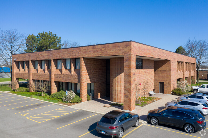 401 Huehl Rd, Northbrook, IL à louer - Photo de l’immeuble – Image 1 sur 1