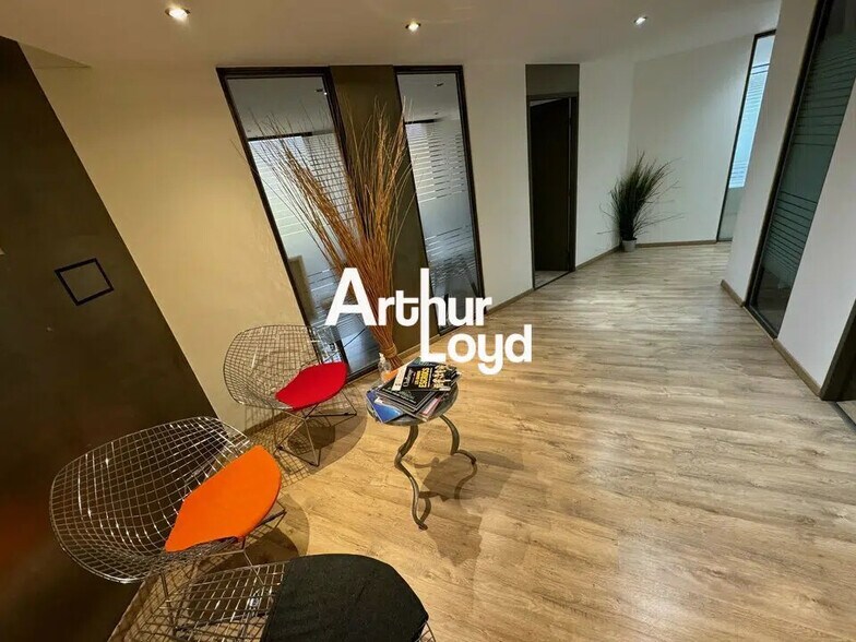Bureau dans Valbonne à vendre - Photo de l’immeuble – Image 2 sur 7