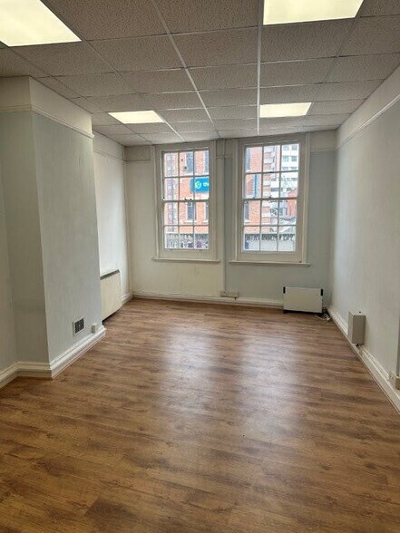 57-57D Eden St, Kingston Upon Thames à louer - Photo de l’immeuble – Image 2 sur 4