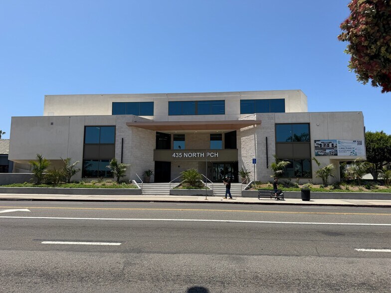 435 N Pacific Coast Hwy, Redondo Beach, CA à louer - Photo de l’immeuble – Image 2 sur 13