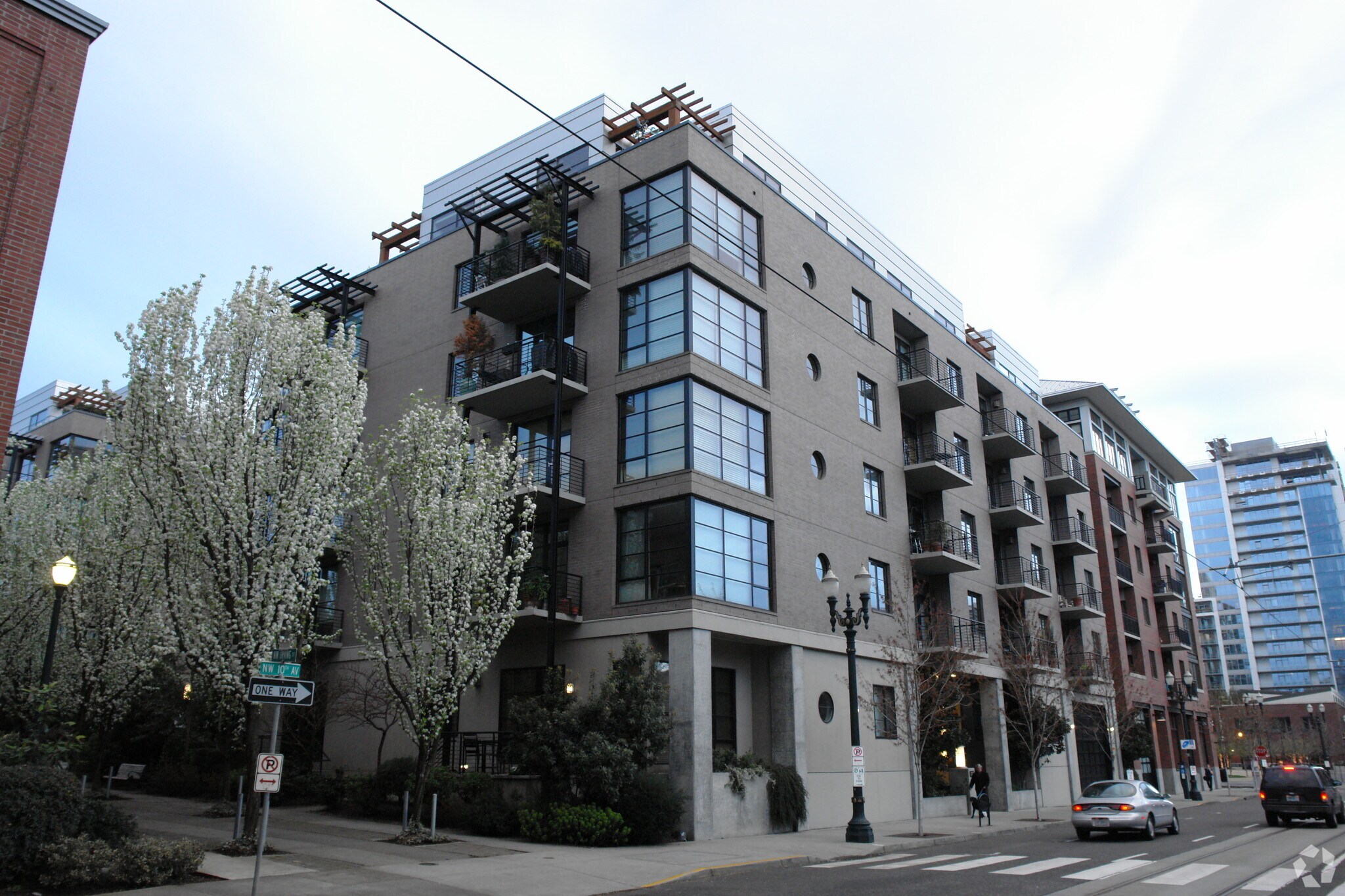 1030 NW Johnson St, Portland, OR à louer Photo de l’immeuble– Image 1 sur 8