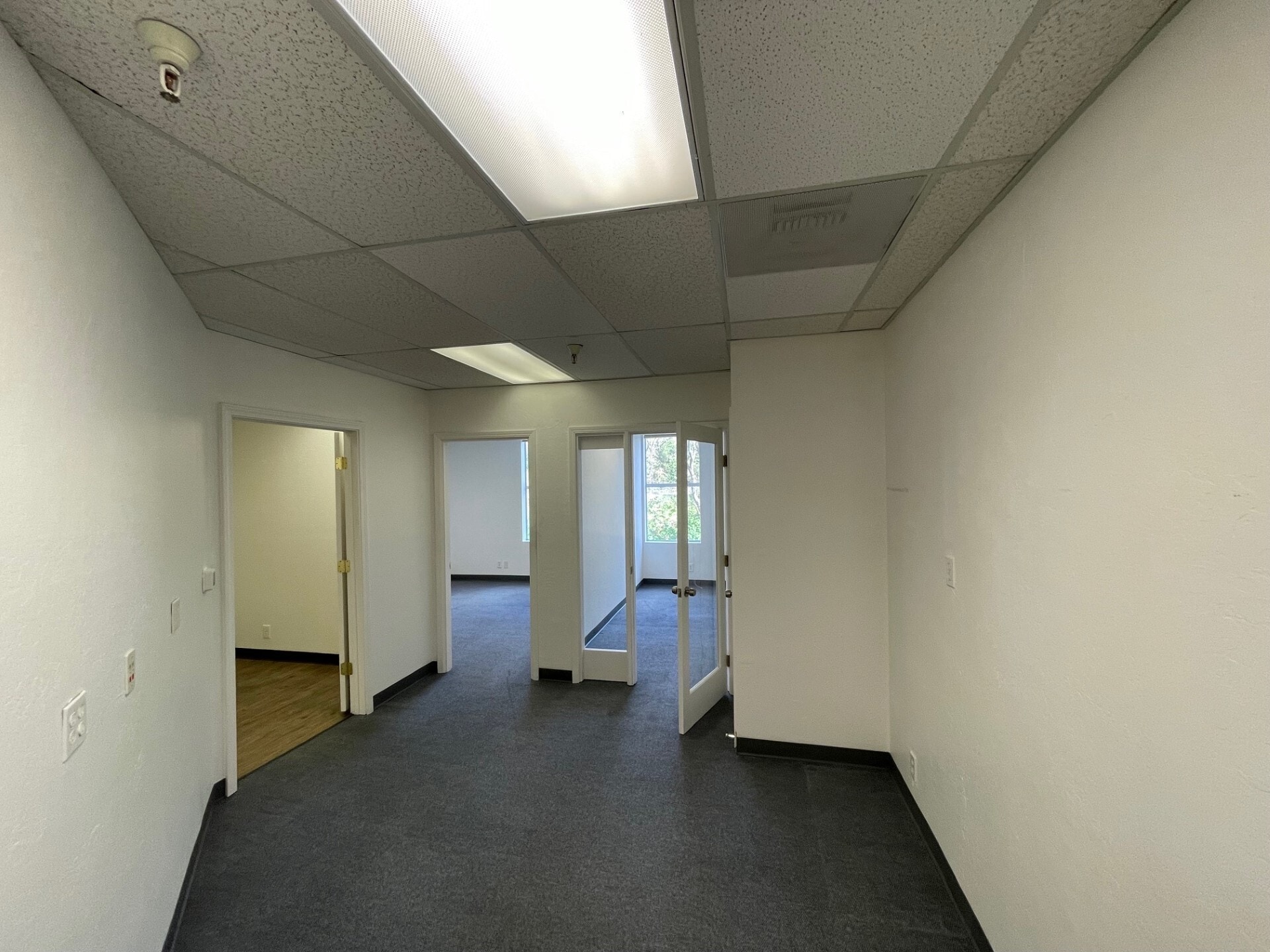 6200 Center St, Clayton, CA à louer Photo intérieure– Image 1 sur 2