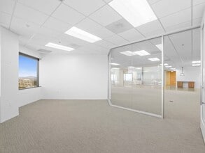 4365 Executive Dr, San Diego, CA à louer Photo intérieure– Image 2 sur 7